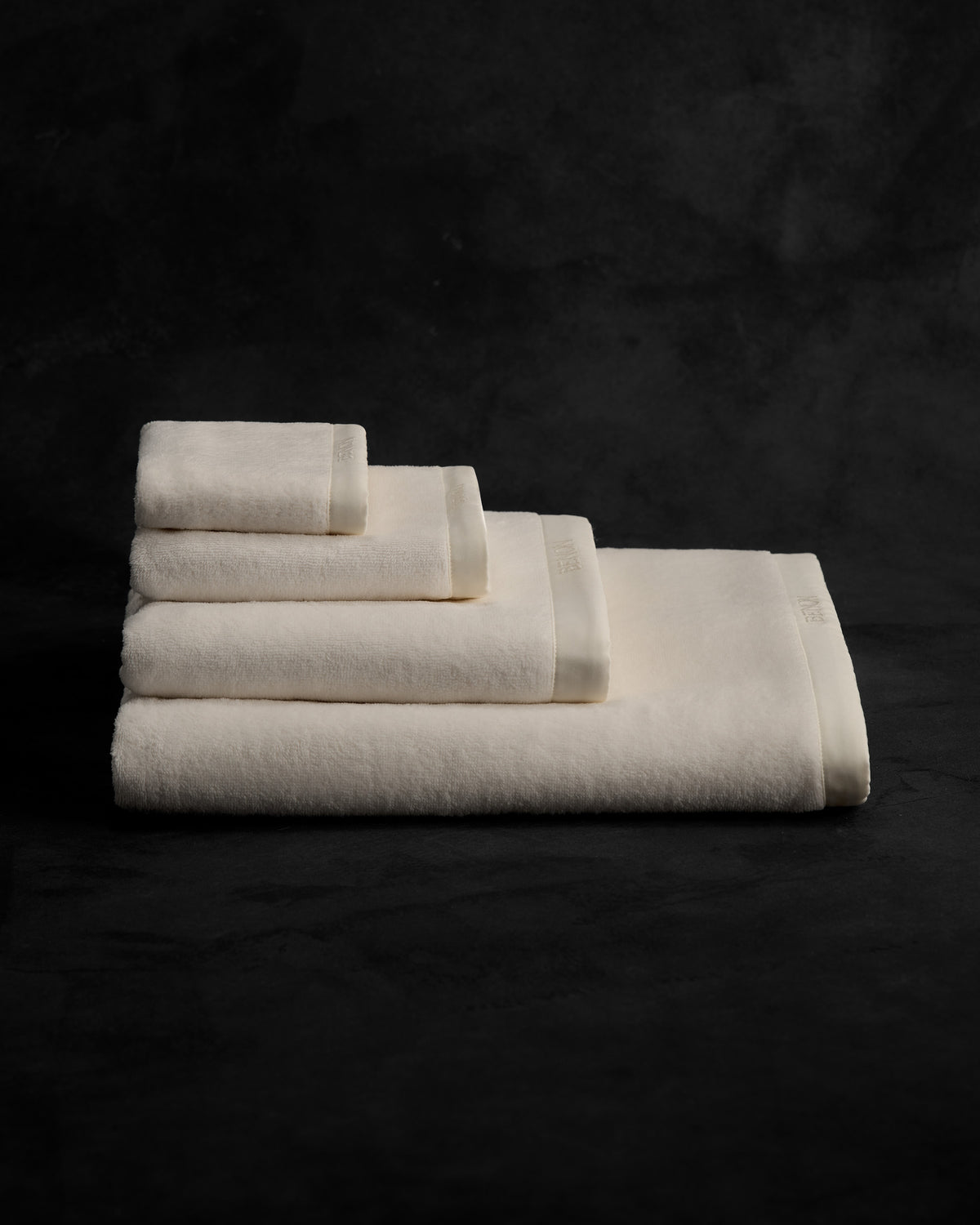 Sateen Frame Towel Ivory
